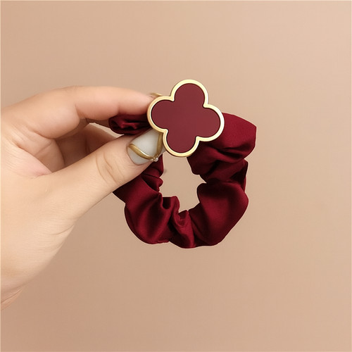 Kleeblatt scrunchie - kleeblatt, –